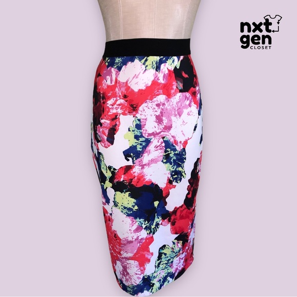 Milly for Design Nation Women’s Floral Scuba Pencil Skirt - Picture 1 of 6